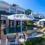 4-bedroom modern villa