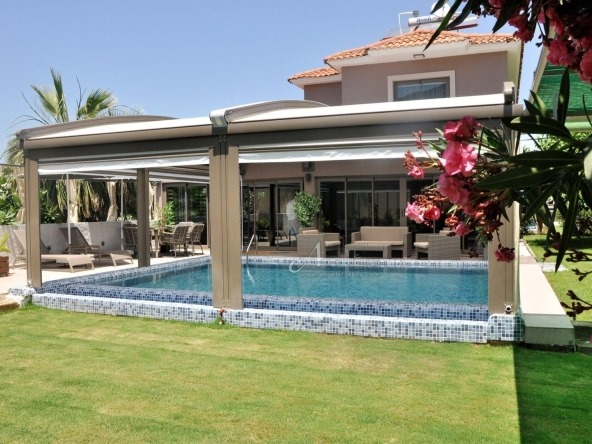 unique 3 bedroom private villa