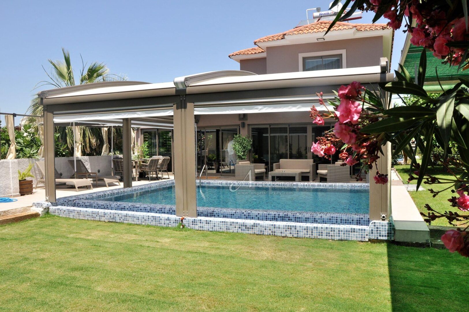 unique 3 bedroom private villa