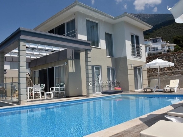 Superb 4 bedroom luxury villa in Ovacik
