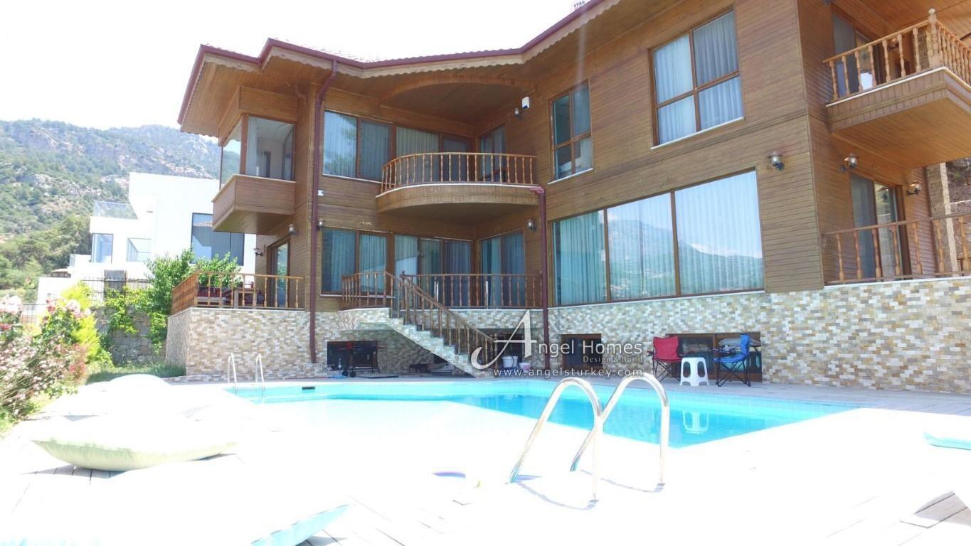 villa for sale in Faralya