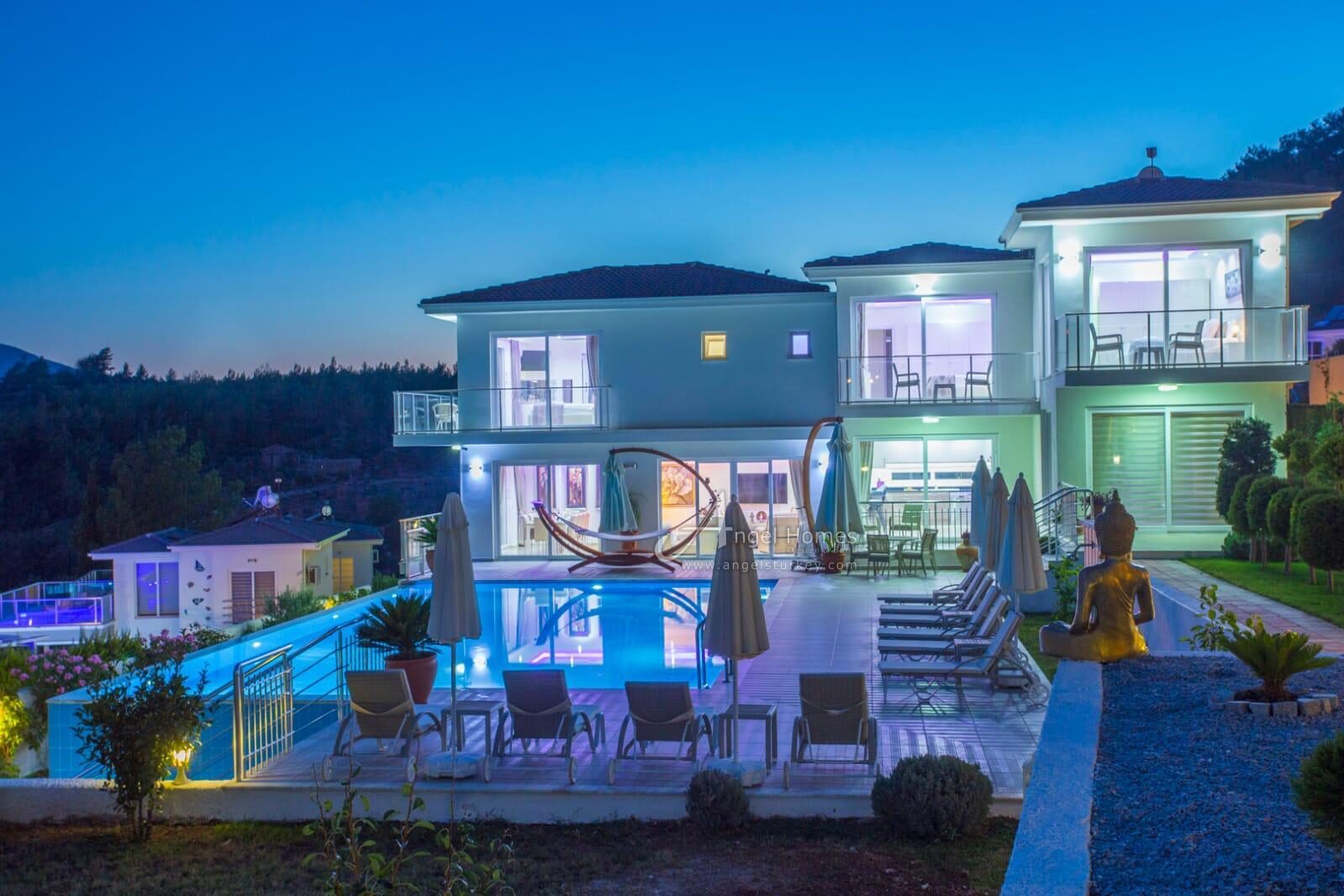BEAUTIFULLY FURNISHED 5-BED VILLA IN OVACIK FOR SALE