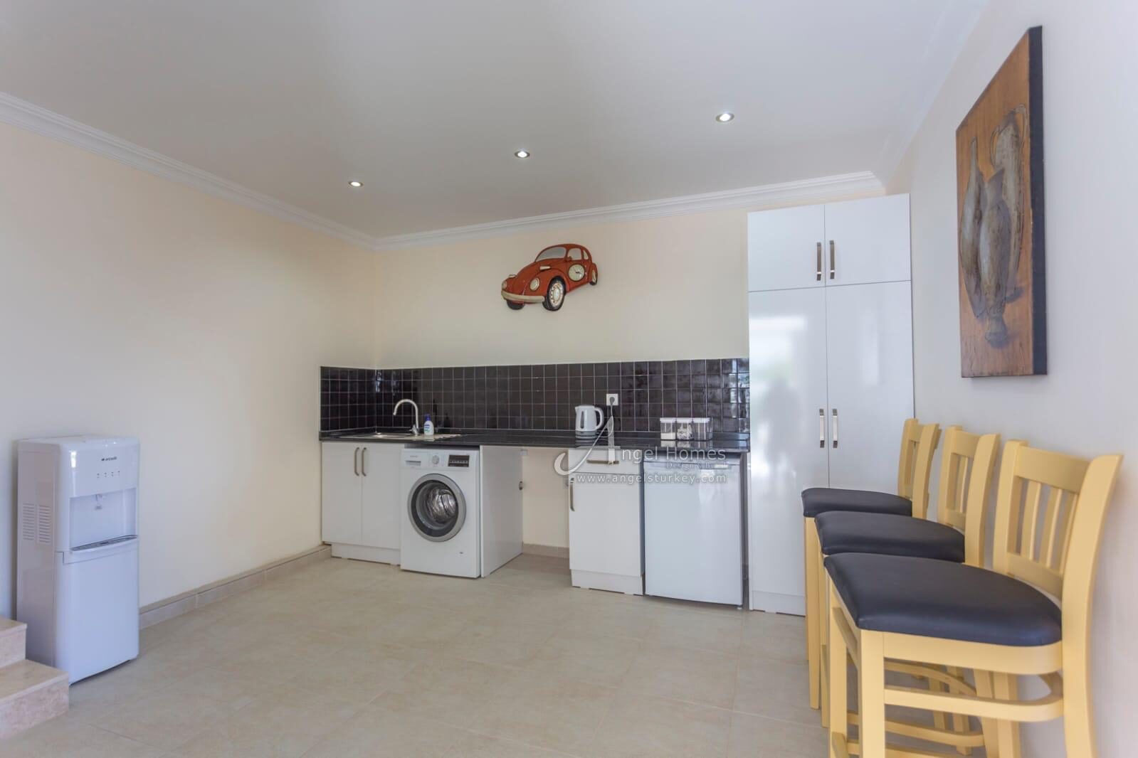 BEAUTIFULLY FURNISHED 5-BED VILLA IN OVACIK FOR SALE
