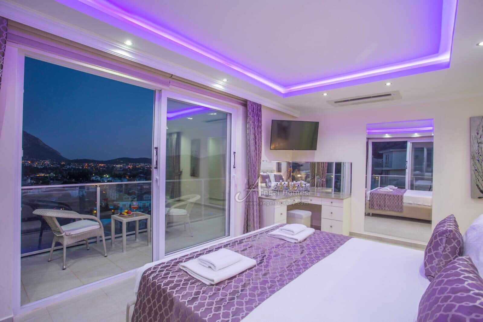 BEAUTIFULLY FURNISHED 5-BED VILLA IN OVACIK FOR SALE