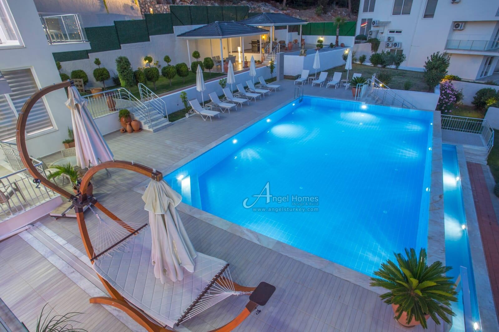 BEAUTIFULLY FURNISHED 5-BED VILLA IN OVACIK FOR SALE