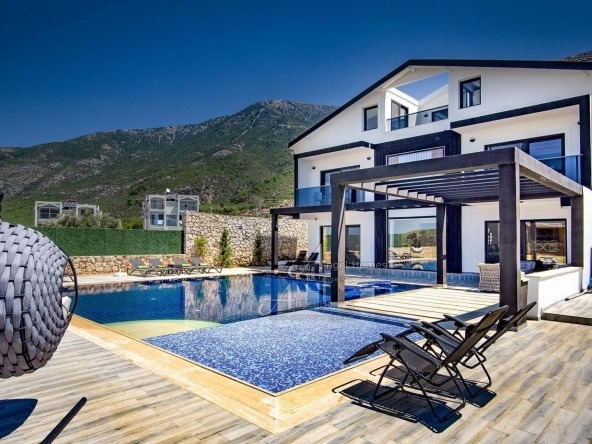 luxury property in Ovacik