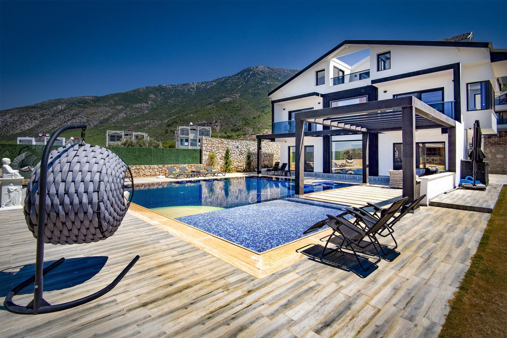 furnished luxury villa in Ovacik