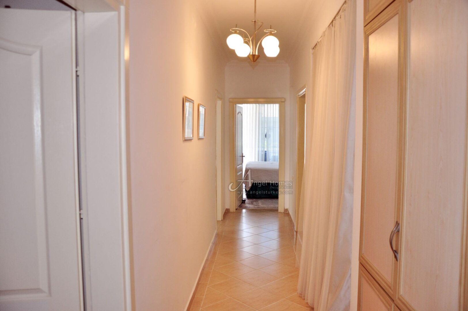 FULLY FURNISHED 4-BED APARTMENT IN CALIS