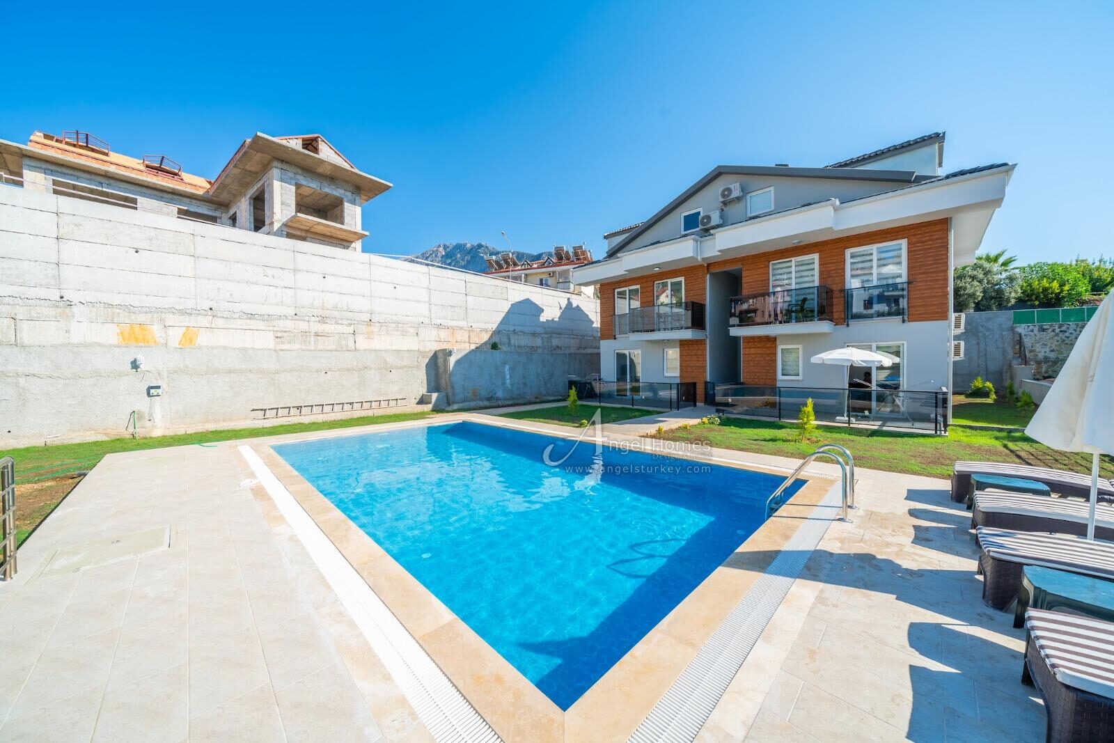 STYLISH 3-BED DUPLEX IN OVACIK (FURNISHED)