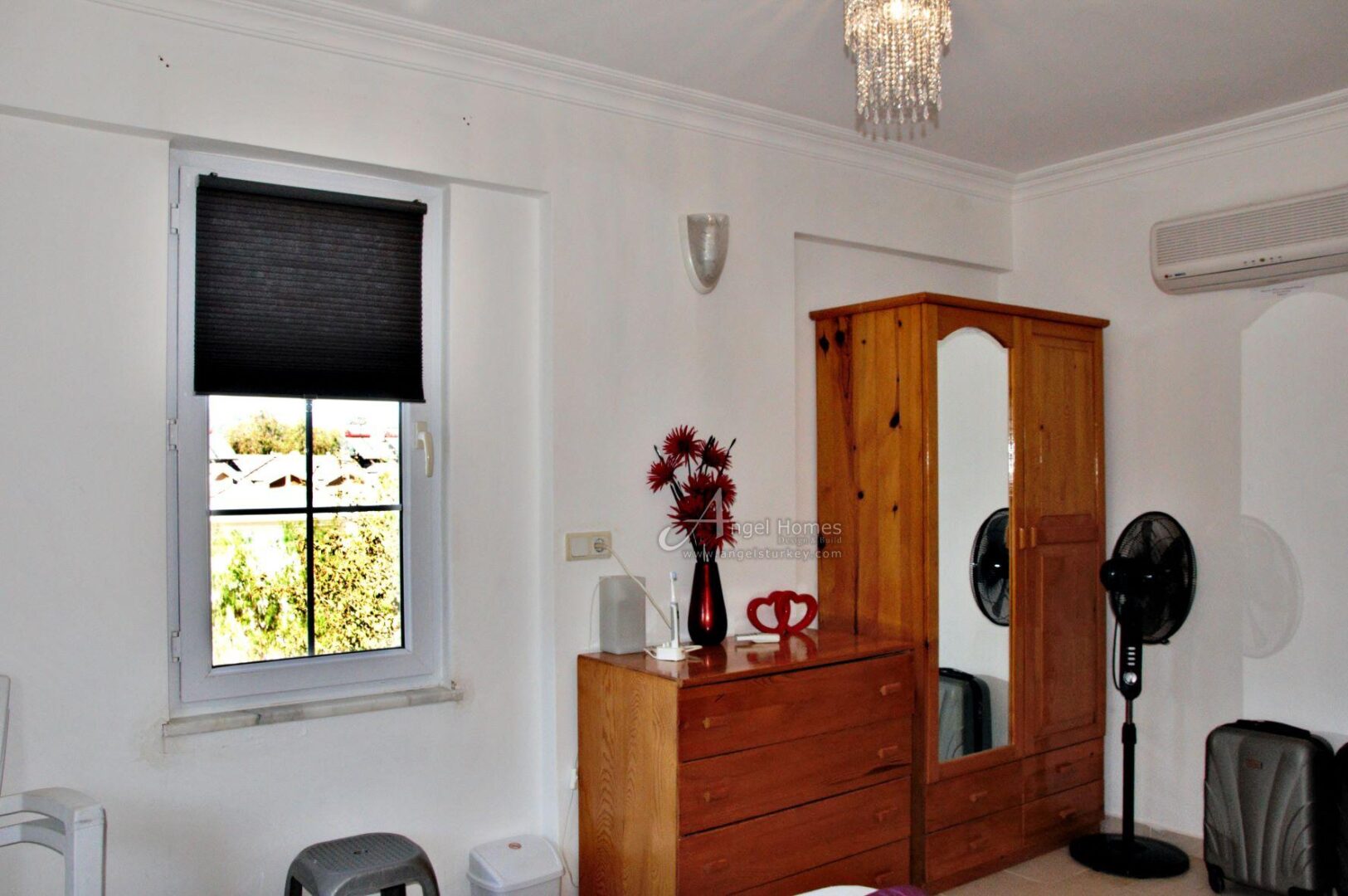 AMAZING PRICE! FURNISHED 5-BED VILLA IN OVACIK