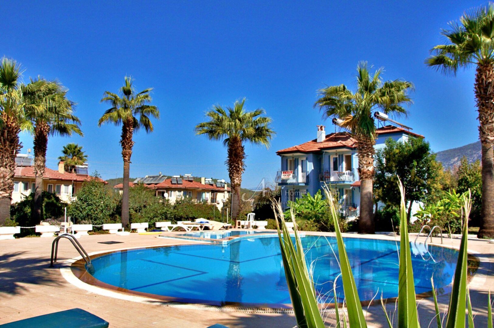 AMAZING PRICE! FURNISHED 5-BED VILLA IN OVACIK