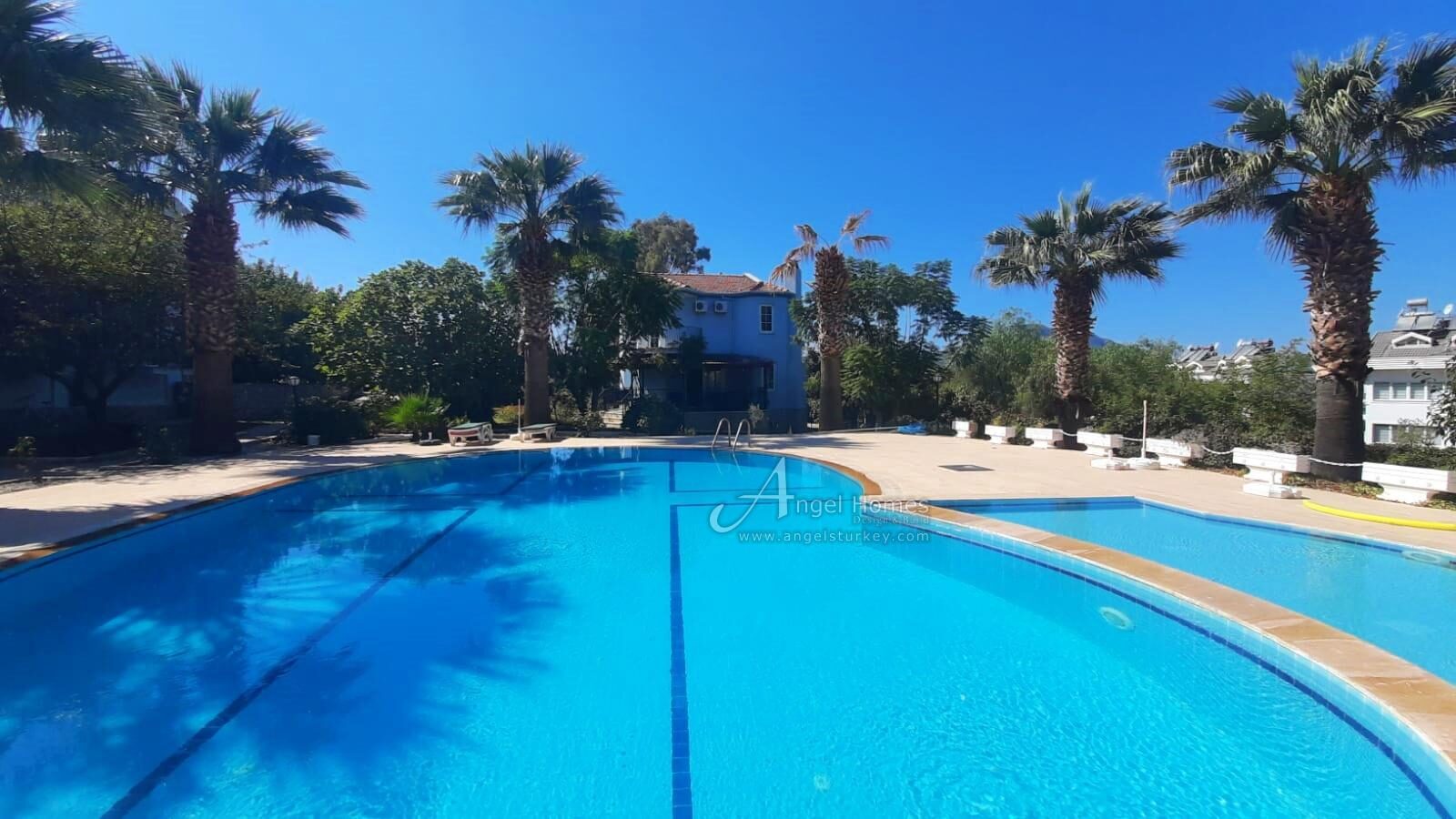 AMAZING PRICE! FURNISHED 5-BED VILLA IN OVACIK