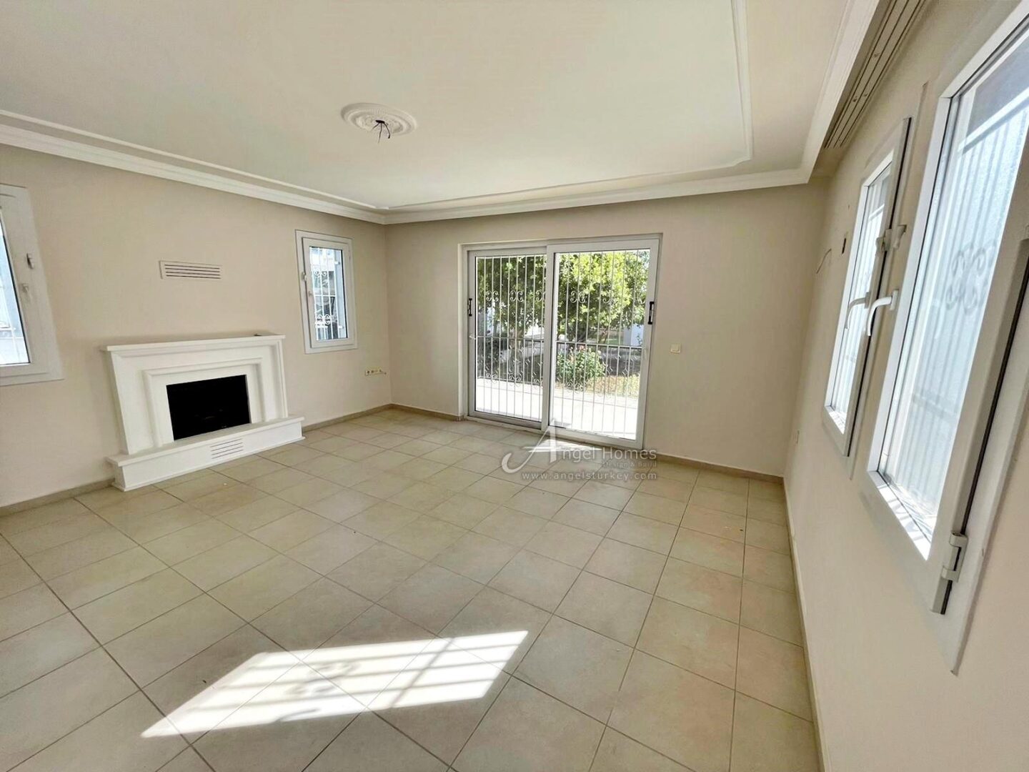 3 BED VILLA IN FETHIYE (GREAT LOCATION)