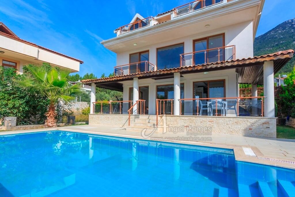 furnished villa