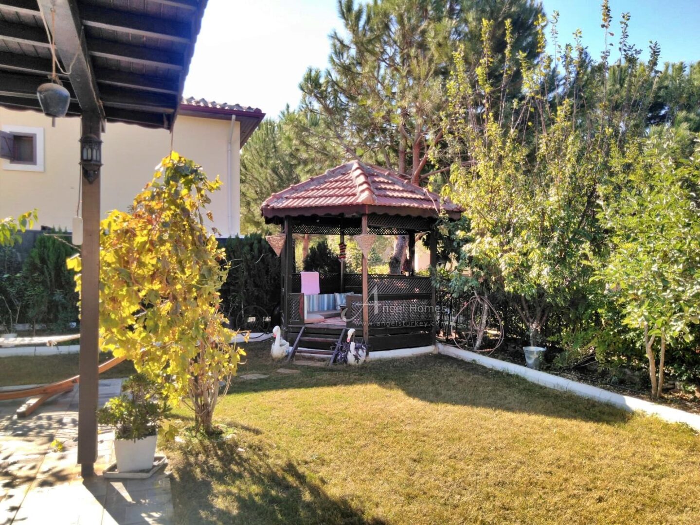 2-BEDROOM VILLA ON A POPULAR COMPLEX IN OVACIK