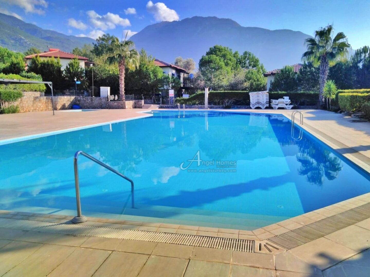 2-BEDROOM VILLA ON A POPULAR COMPLEX IN OVACIK