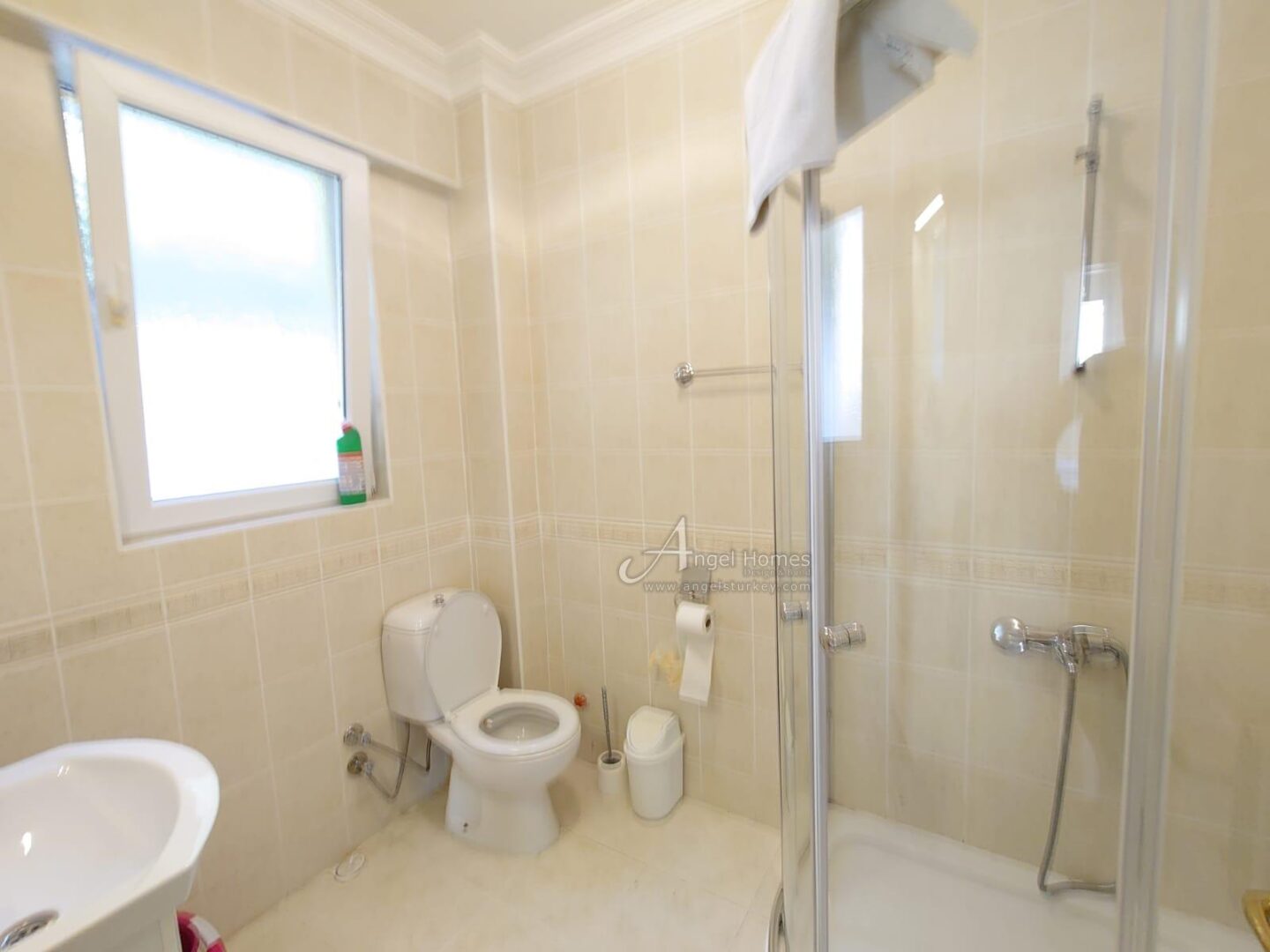LARGE FURNISHED 4-BED APARTMENT IN HISARONU