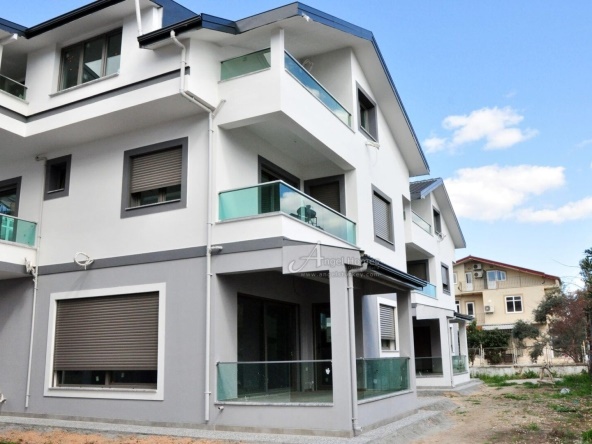 villas for sale in Calis
