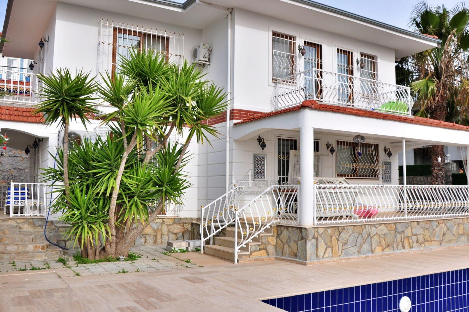 19 uzumlu villa for sale