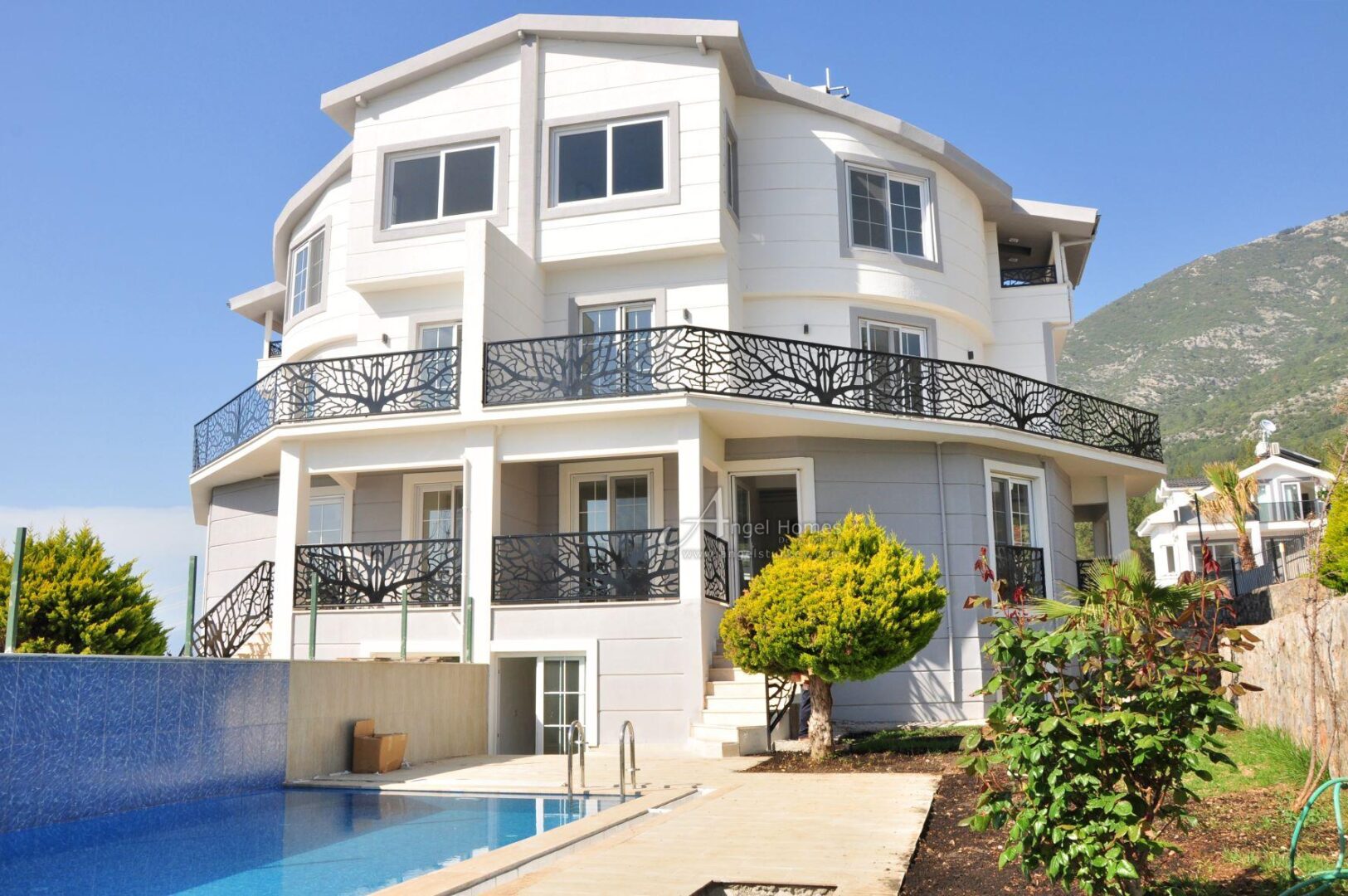 semi-detached villas
