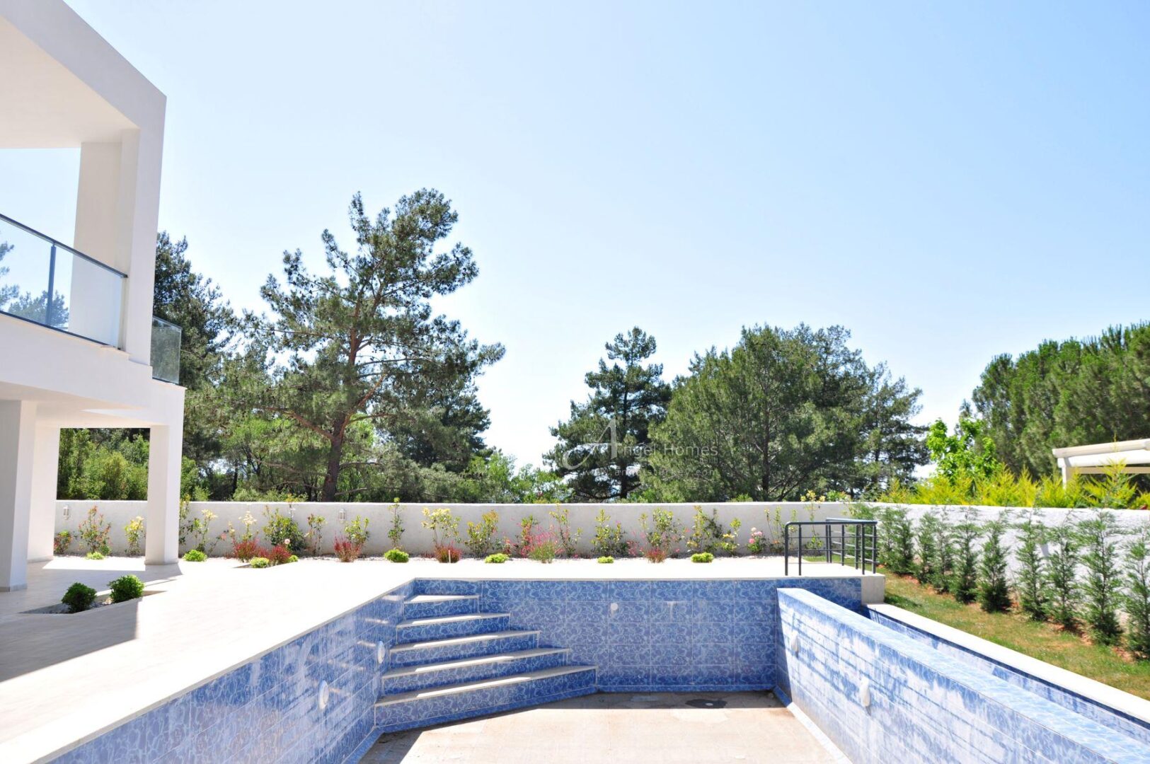 CONTEMPORARY 4-BED NEW BUILD VILLAS IN OVACIK