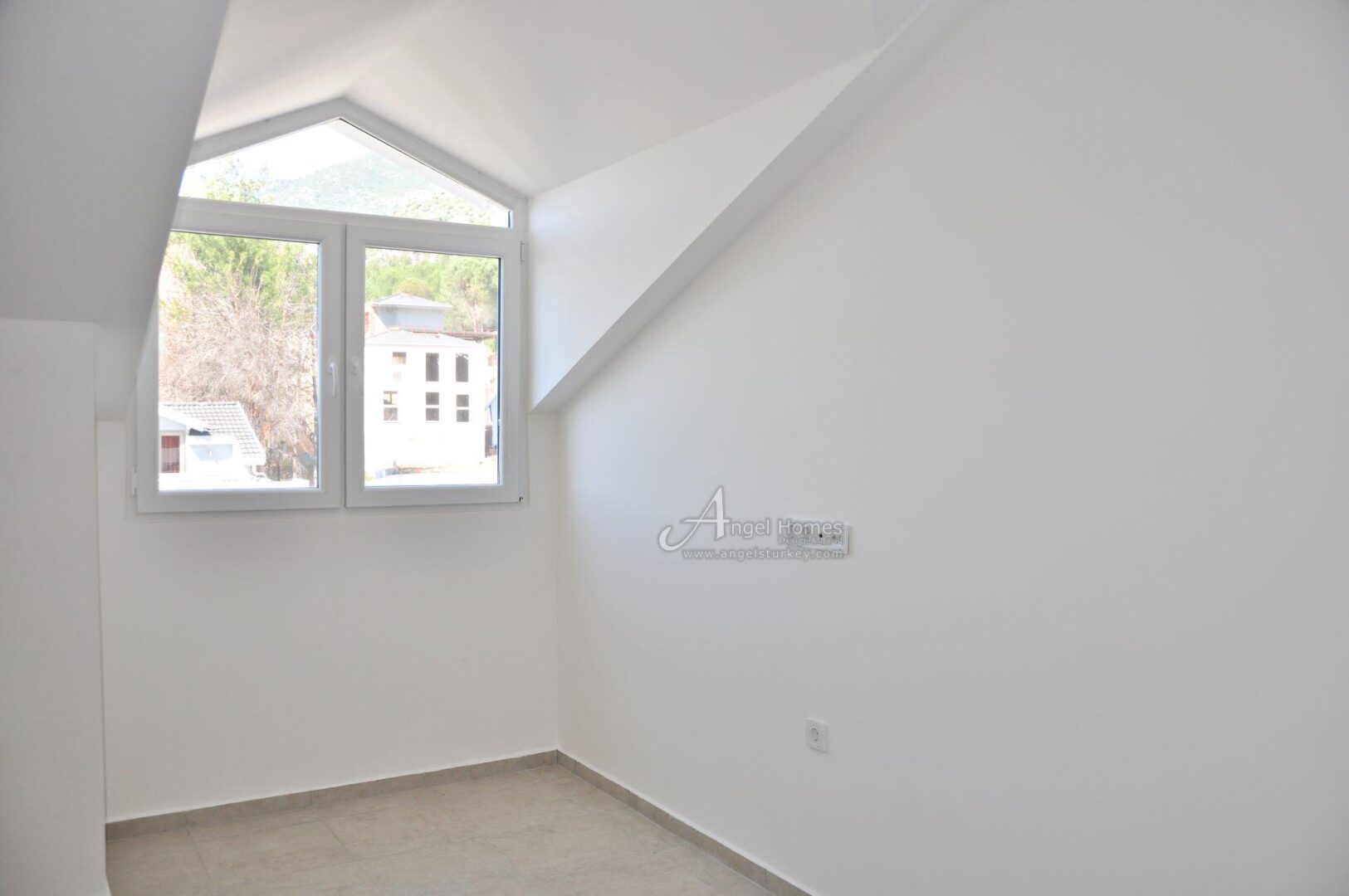 CONTEMPORARY 4-BED NEW BUILD VILLAS IN OVACIK