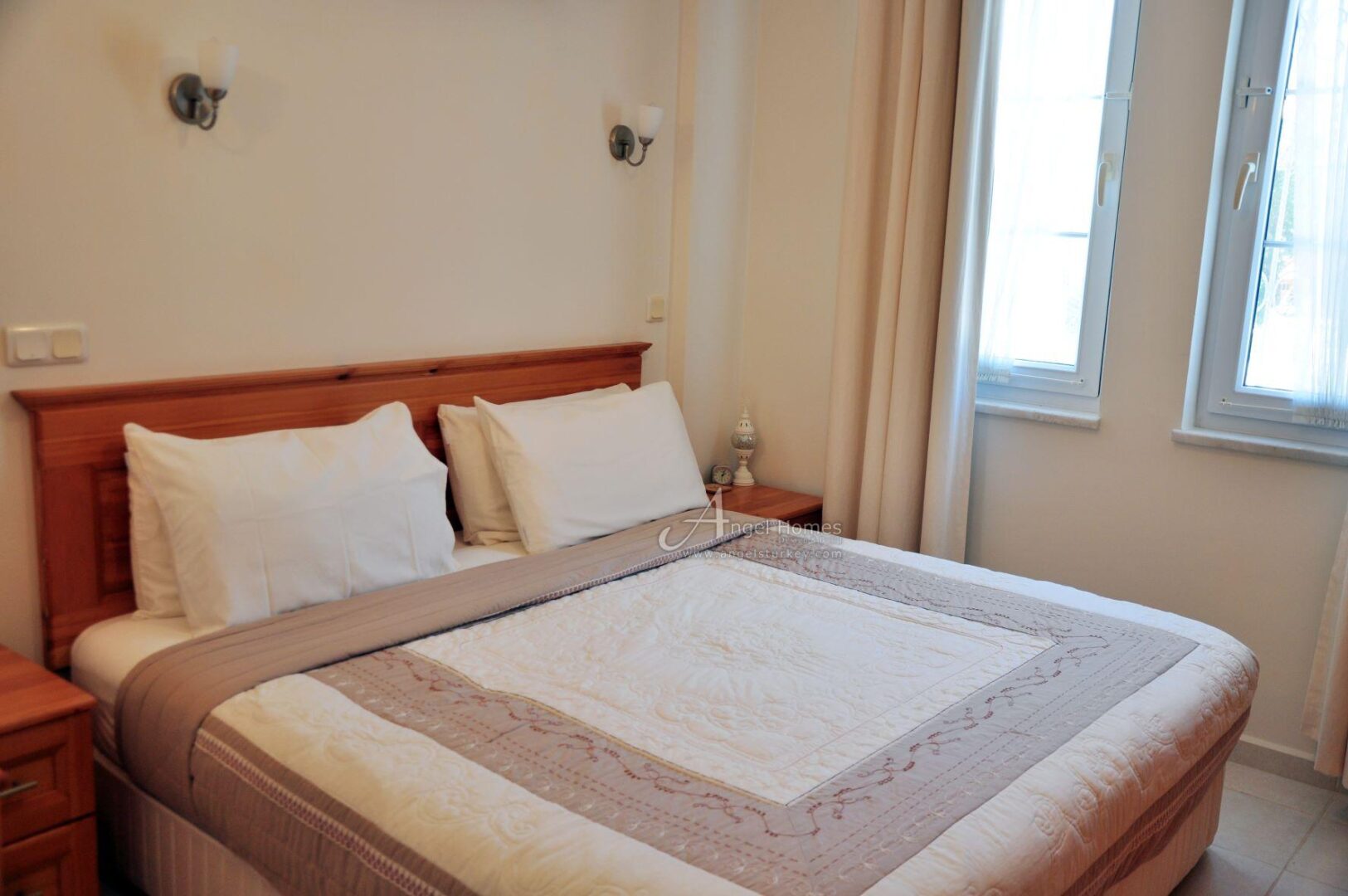 KEY-READY 2-BED APARTMENT ON BEAUTIFUL OVACIK SITE