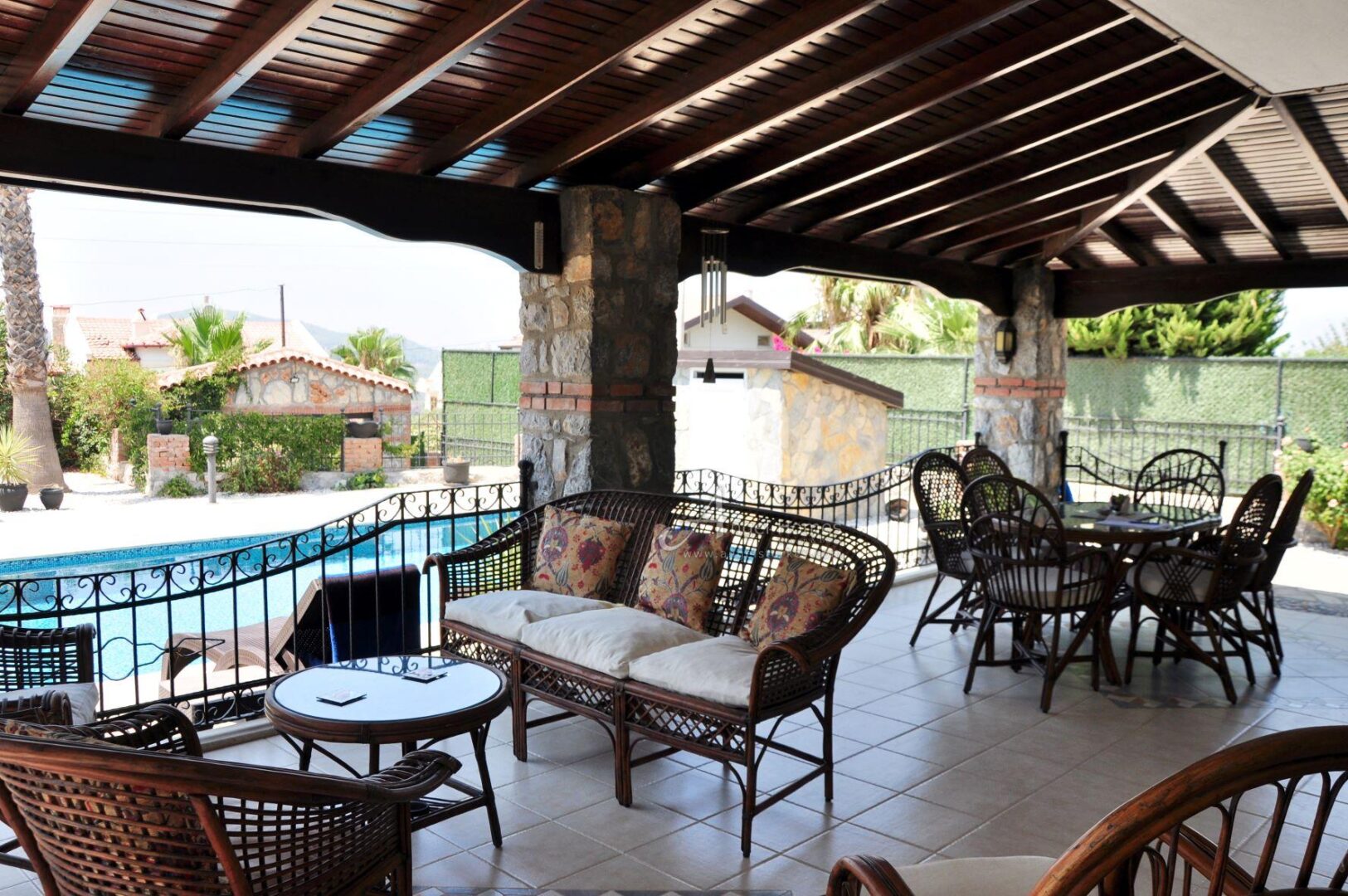 PART STONE BUILT VERY ATTRACTIVE 3 BED VILLA IN OVACIK