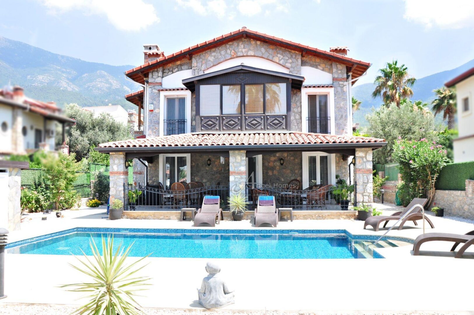 PART STONE BUILT VERY ATTRACTIVE 3 BED VILLA IN OVACIK