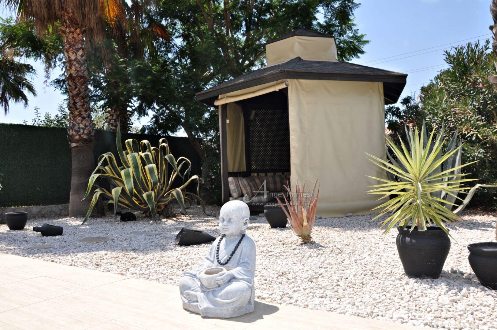 PART STONE BUILT VERY ATTRACTIVE 3 BED VILLA IN OVACIK