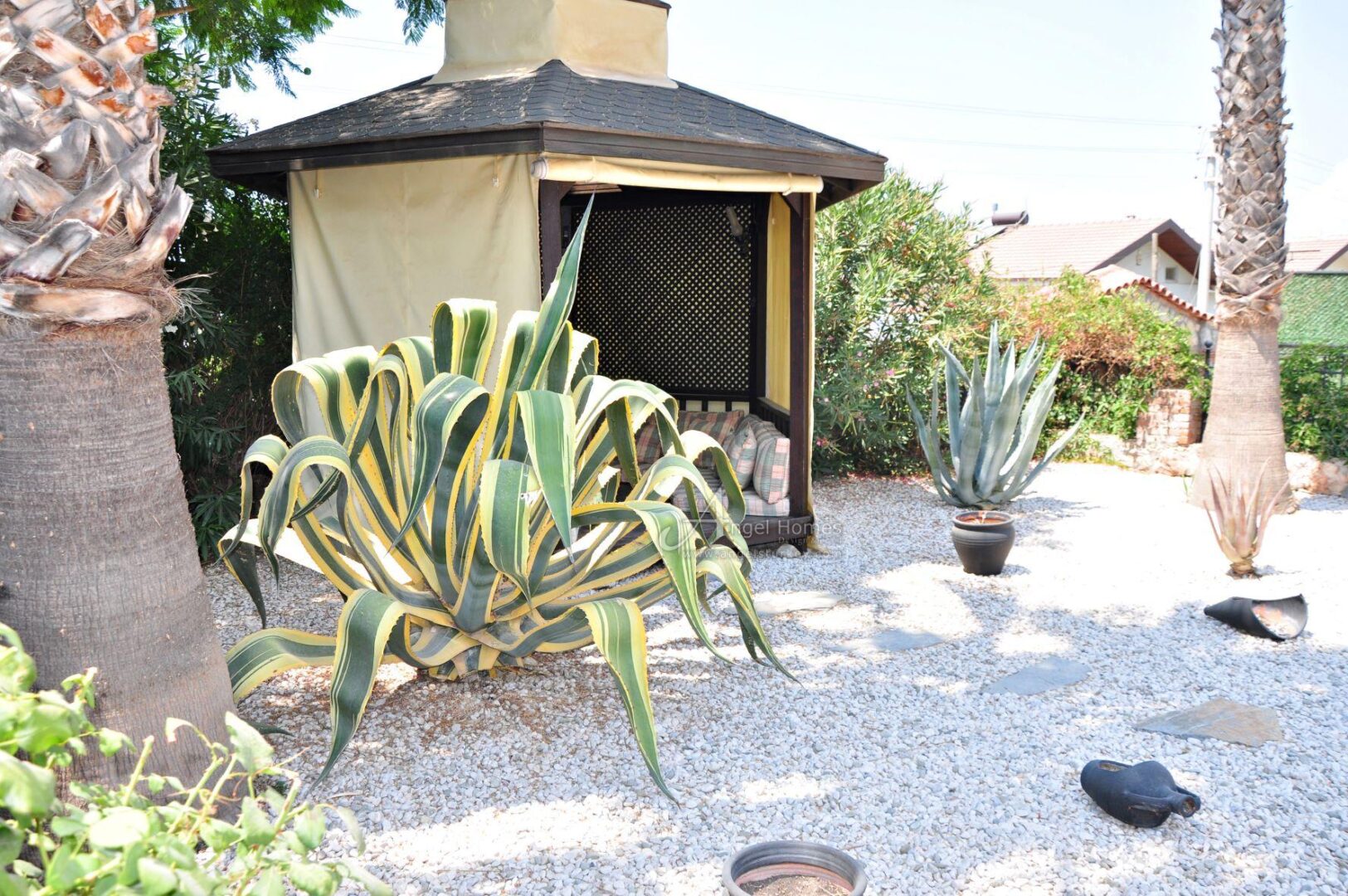 PART STONE BUILT VERY ATTRACTIVE 3 BED VILLA IN OVACIK