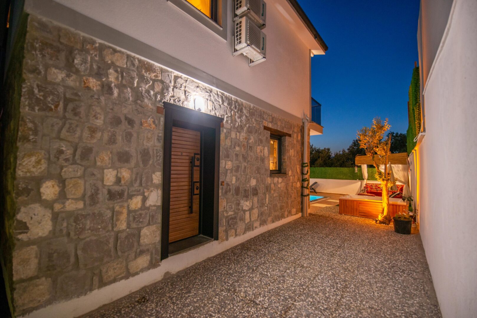 3-BED LUXURY VILLA FOR SALE IN ESENKOY