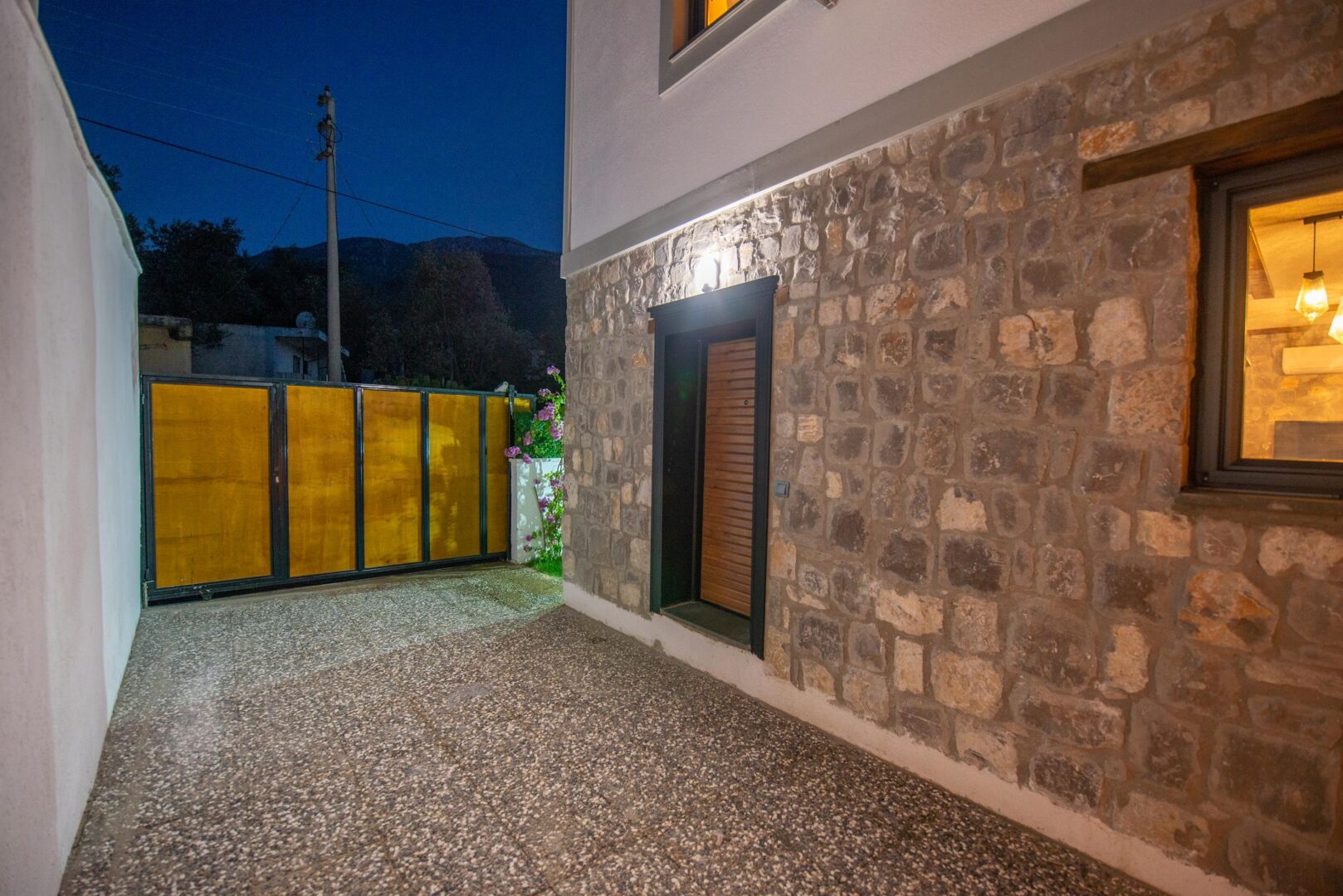 3-BED LUXURY VILLA FOR SALE IN ESENKOY