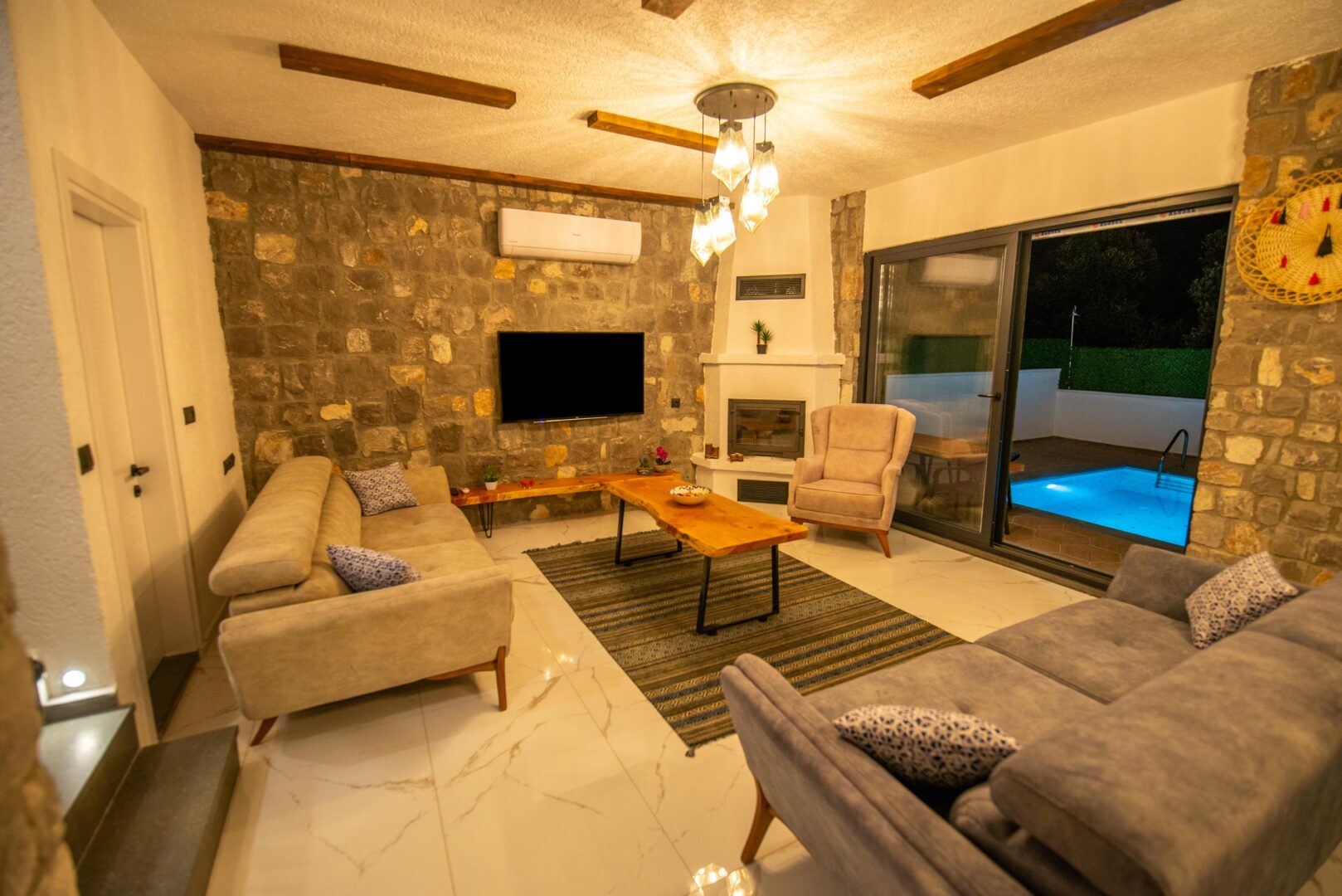 3-BED LUXURY VILLA FOR SALE IN ESENKOY