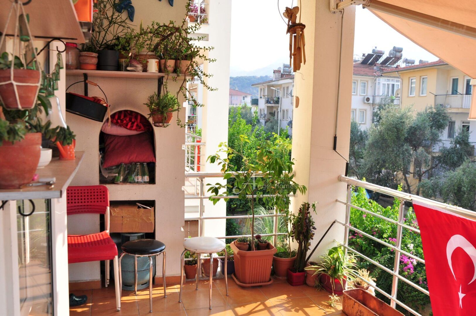 FURNISHED 2-BED APARTMENT IN PATLANGIC
