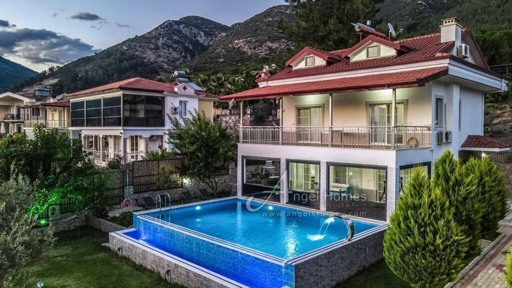 5-bed villa in Uzumlu