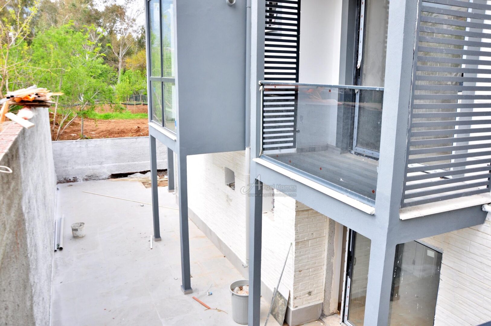 upper duplex apartment