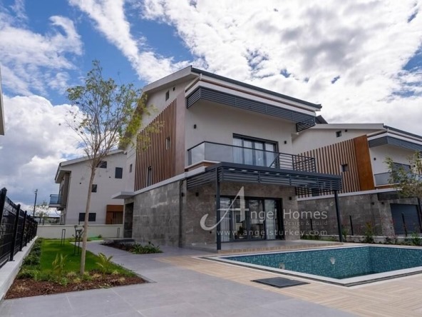 4-bed villas for sale