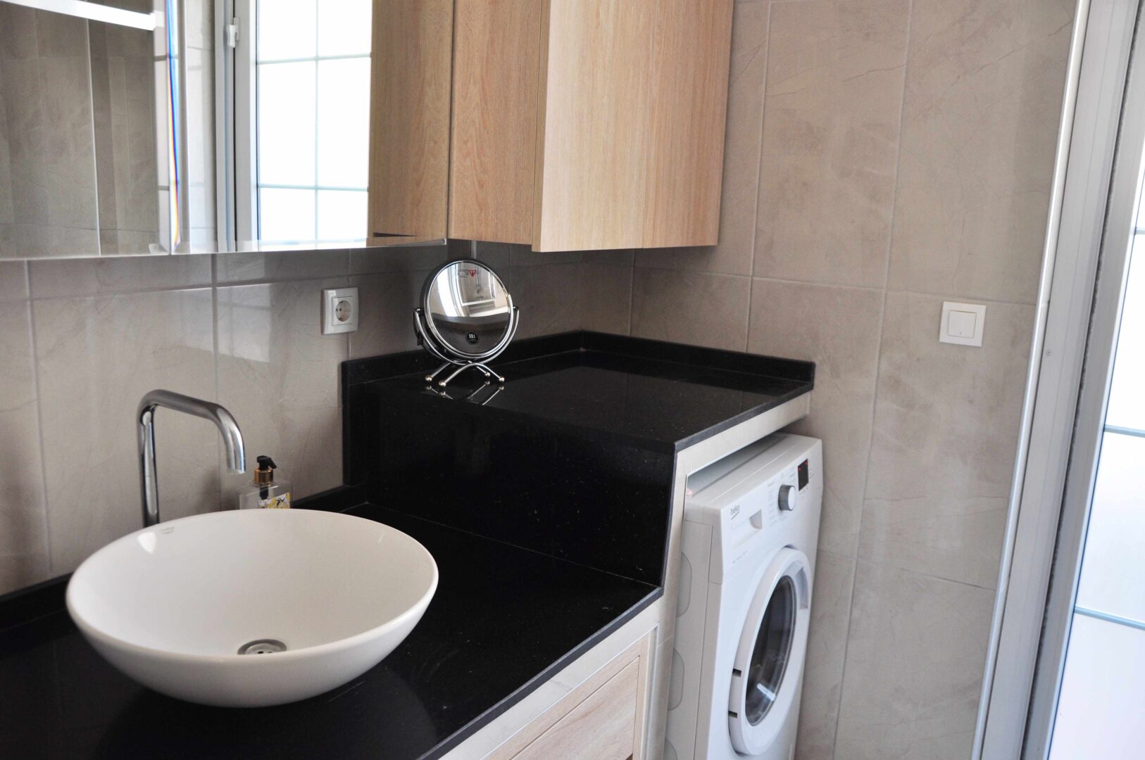 IDEAL 1-BED HOLIDAY HOME IN CENTRAL HISARONU