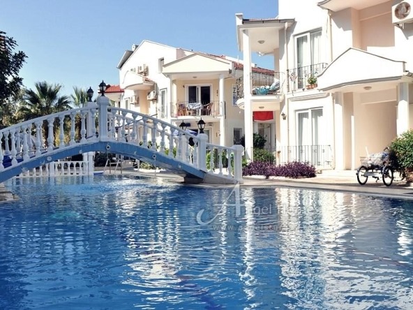 furnished 3-bed duplex apartment