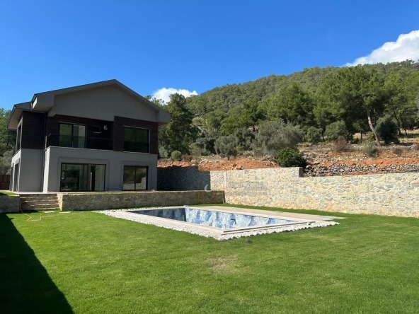 private villa for sale in Uzumlu