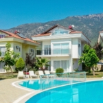 furnished 3-bed villa in Ovacik