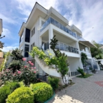 3-bed duplex apartment