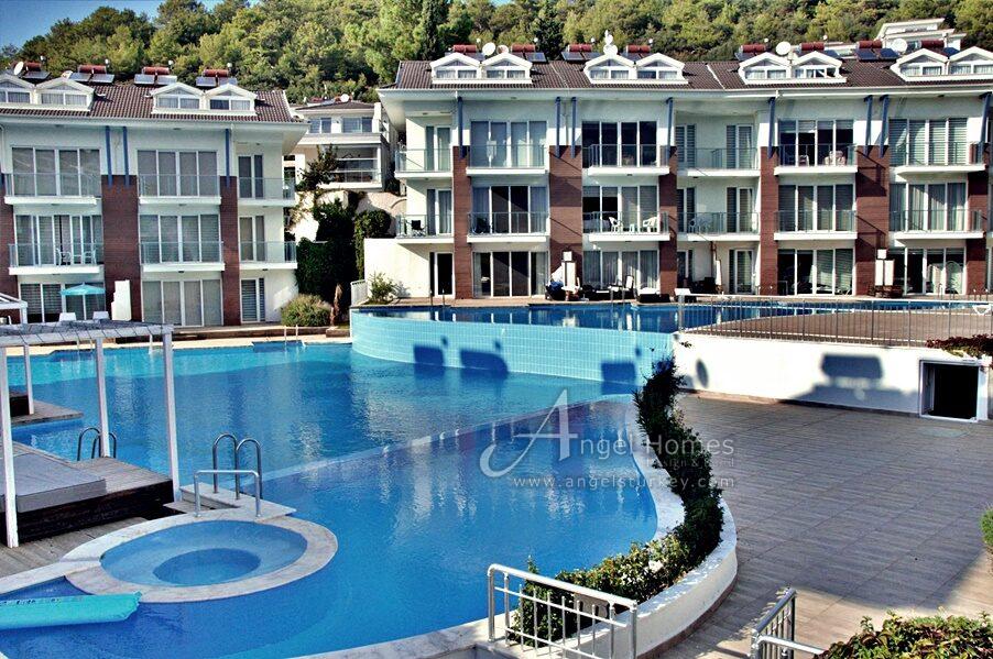 18a Ovacık'ta satılık havuzlu daire