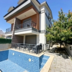 4-bed villa with a pool