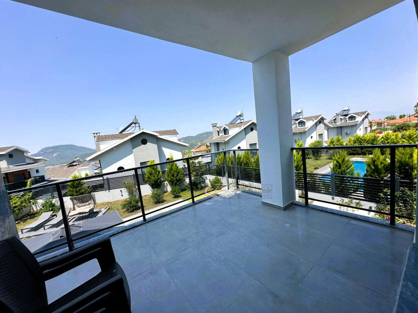 modern 6-bed villa for sale