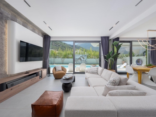 contemporary villa for sale
