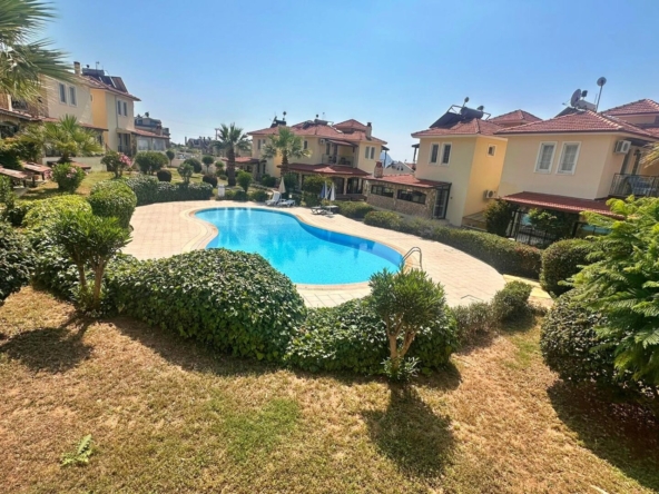 Furnished 5-bed villa