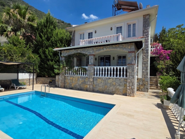 private villa for sale in Uzumlu