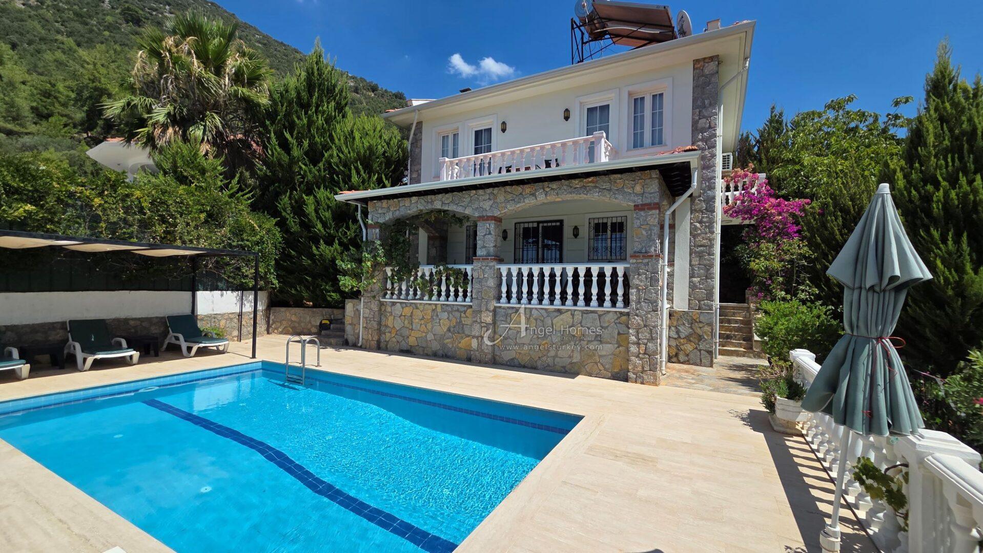 private villa for sale in Uzumlu